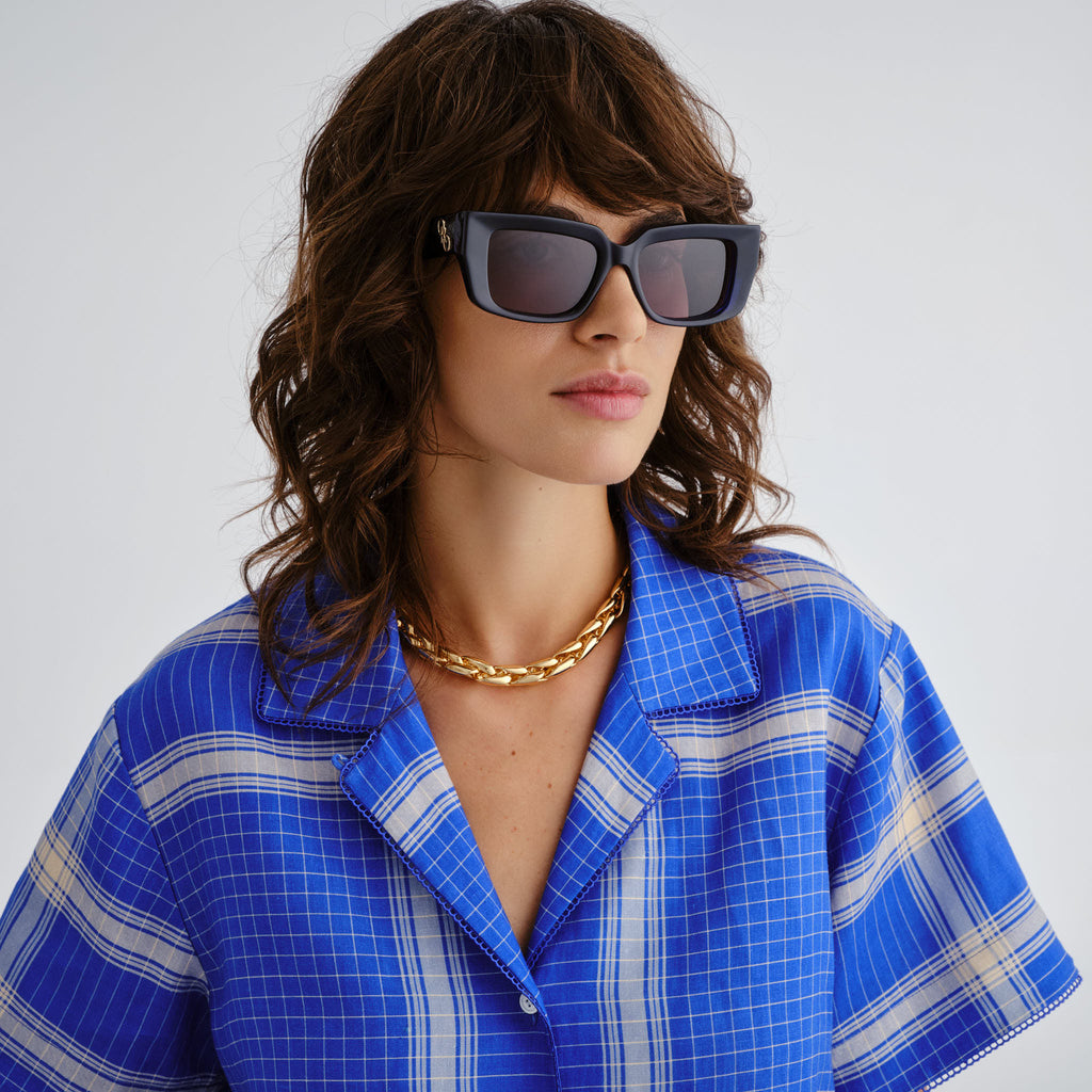Oroton Spencer Dark Navy Female D-Frame Sunglasses | Eyewear Index