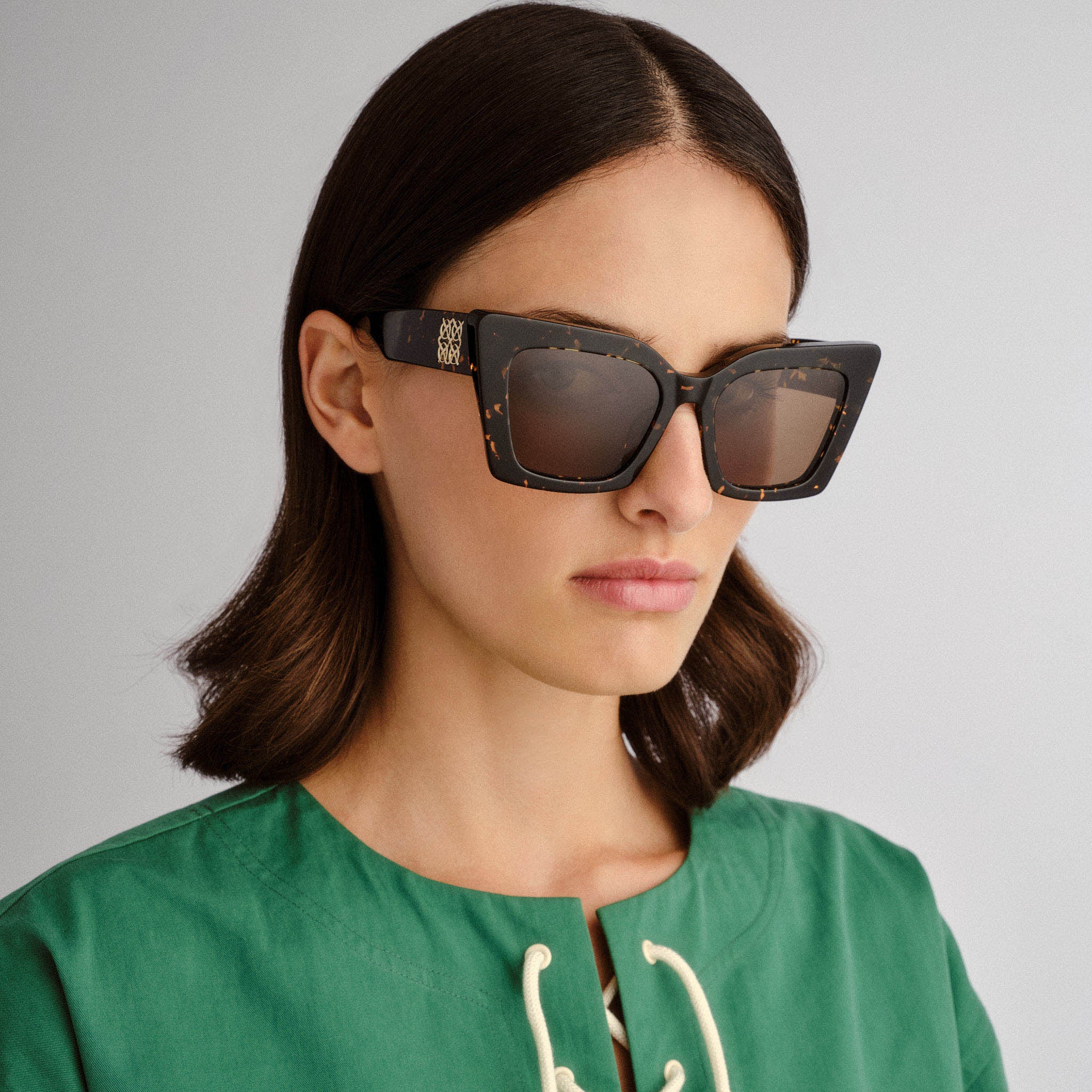 Oroton Ember Neue Tort Female Cat-Eye Sunglasses | Eyewear Index