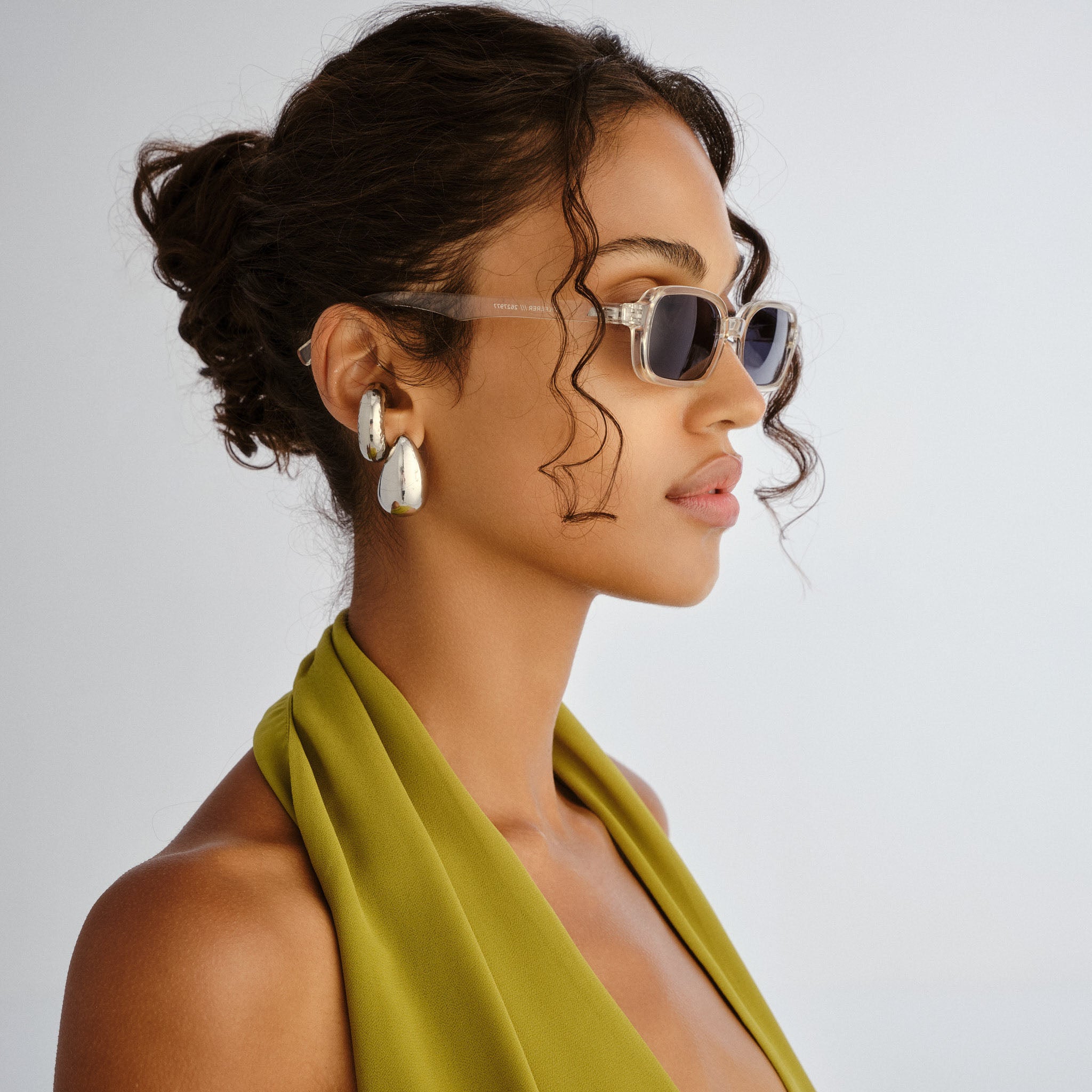 Le Specs Pilferer Pewter Uni-Sex Rectangle Sunglasses | Eyewear Index