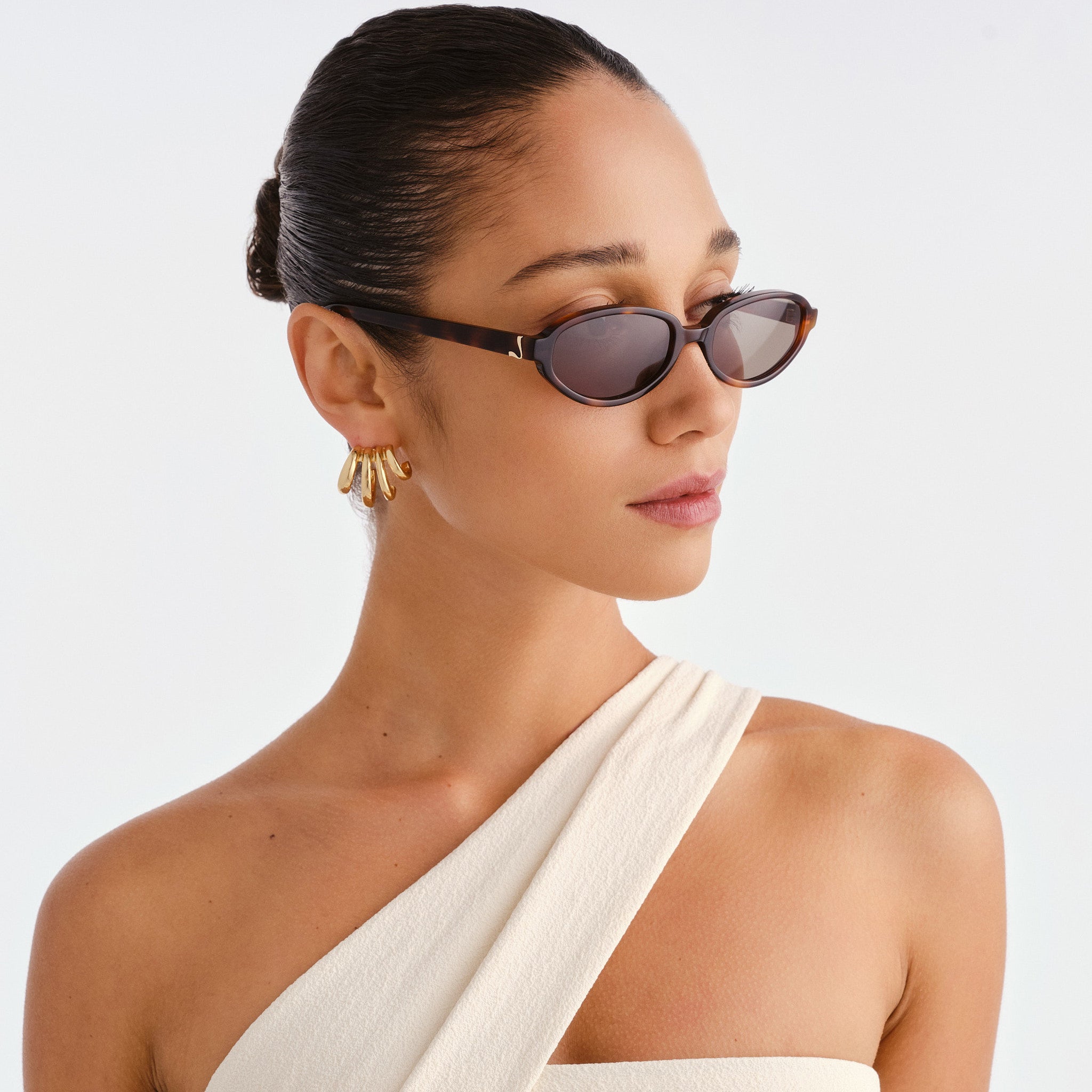 Luv Lou The Olive Tort Female Oval Sunglasses | Eyewear Index