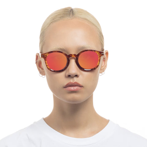 Le Specs Hoodwinked Vintage Tort Uni-Sex Round Sunglasses | Eyewear Index