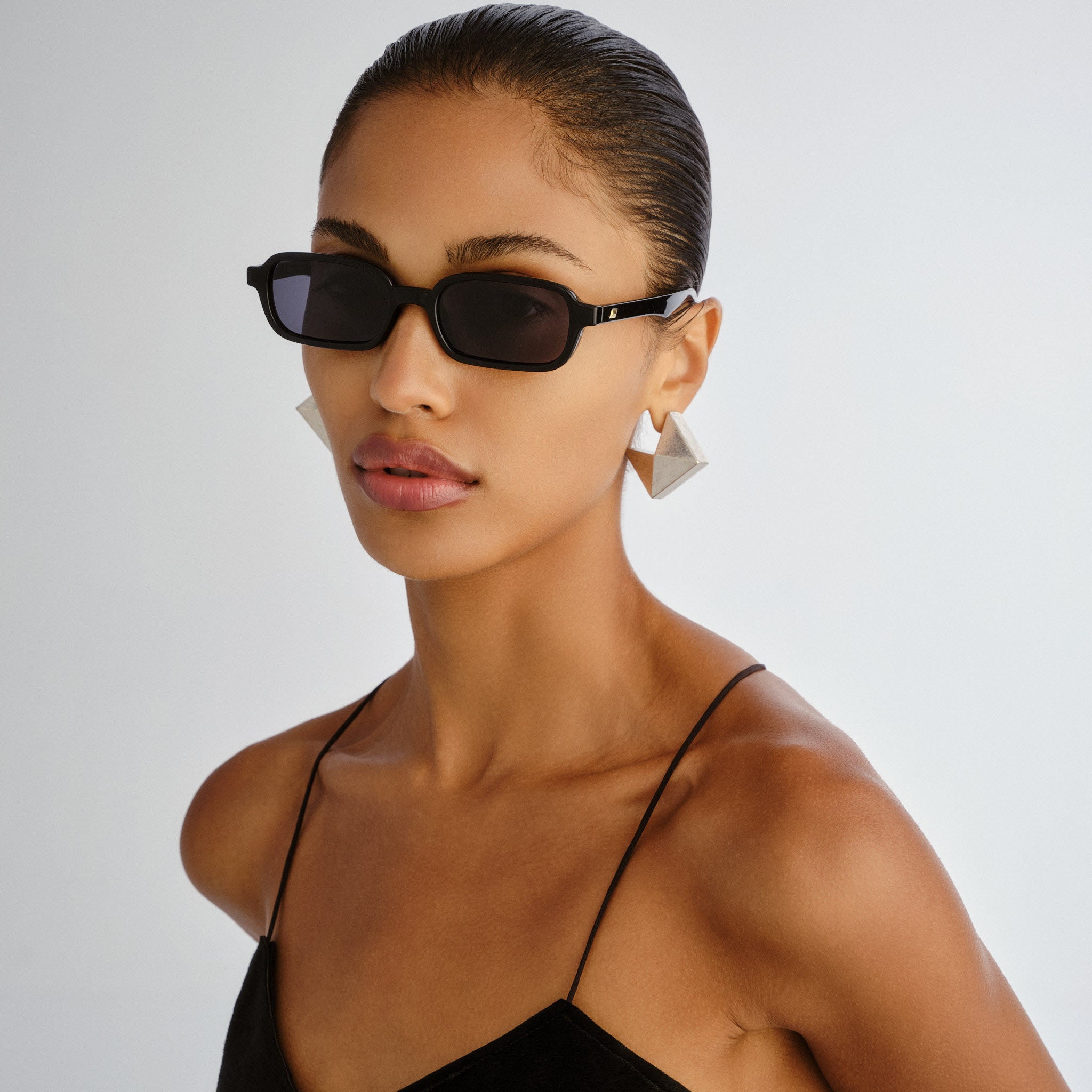 Le Specs Pilferer Black Uni-Sex Rectangle Sunglasses | Eyewear Index