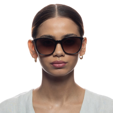 Oroton Adley Black Female Round Sunglasses | Eyewear Index