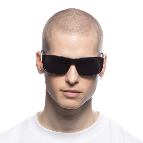 Solarized Wrap Comfort Matte Black Male Wrap Sunglasses | Eyewear Index