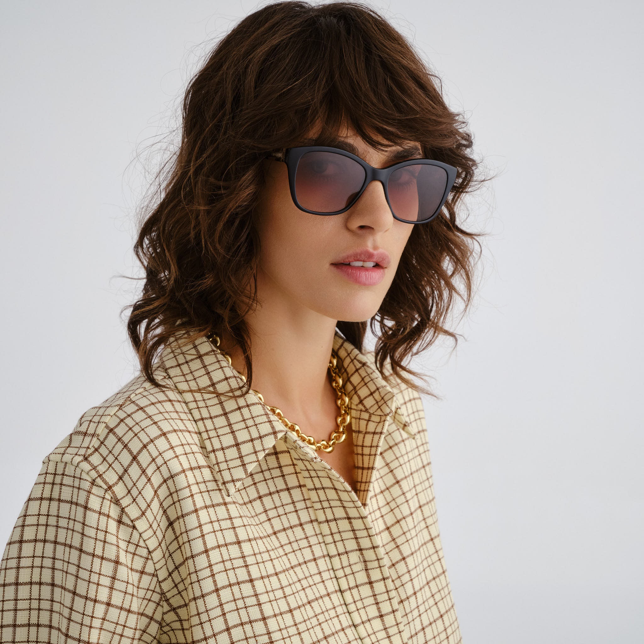 Oroton Clarita Navy Biscuit Tort Female D-Frame Sunglasses | Eyewear Index