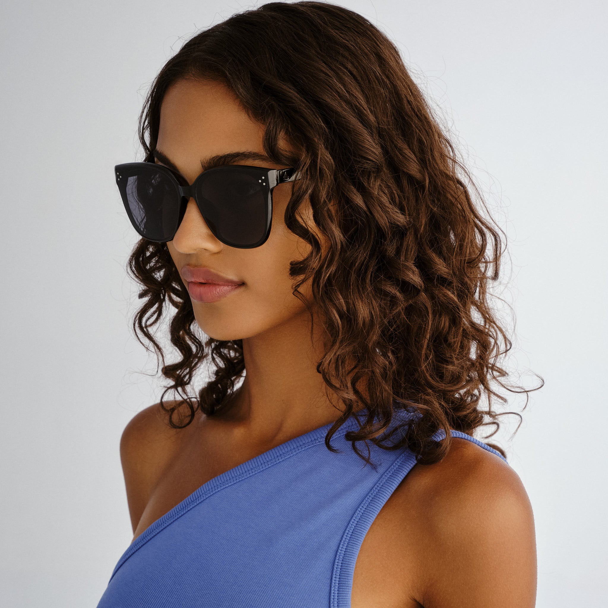 Aire Elementa Black Female Square Sunglasses | Eyewear Index