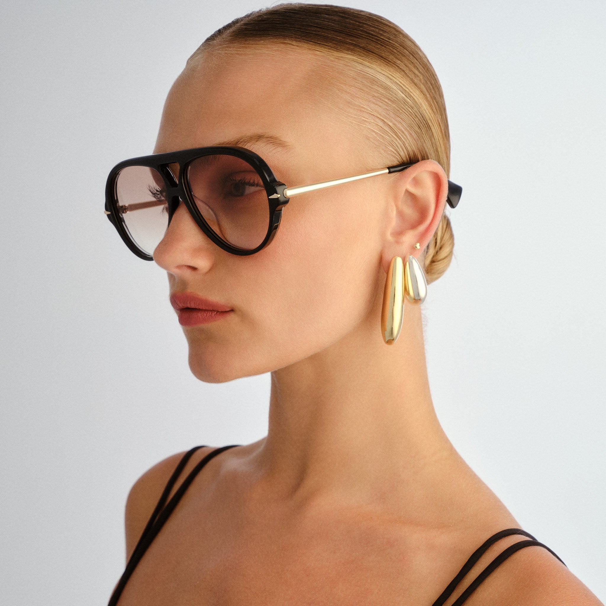 Le Specs Numero Once Obsidian Black Female Aviator Sunglasses | Eyewear Index