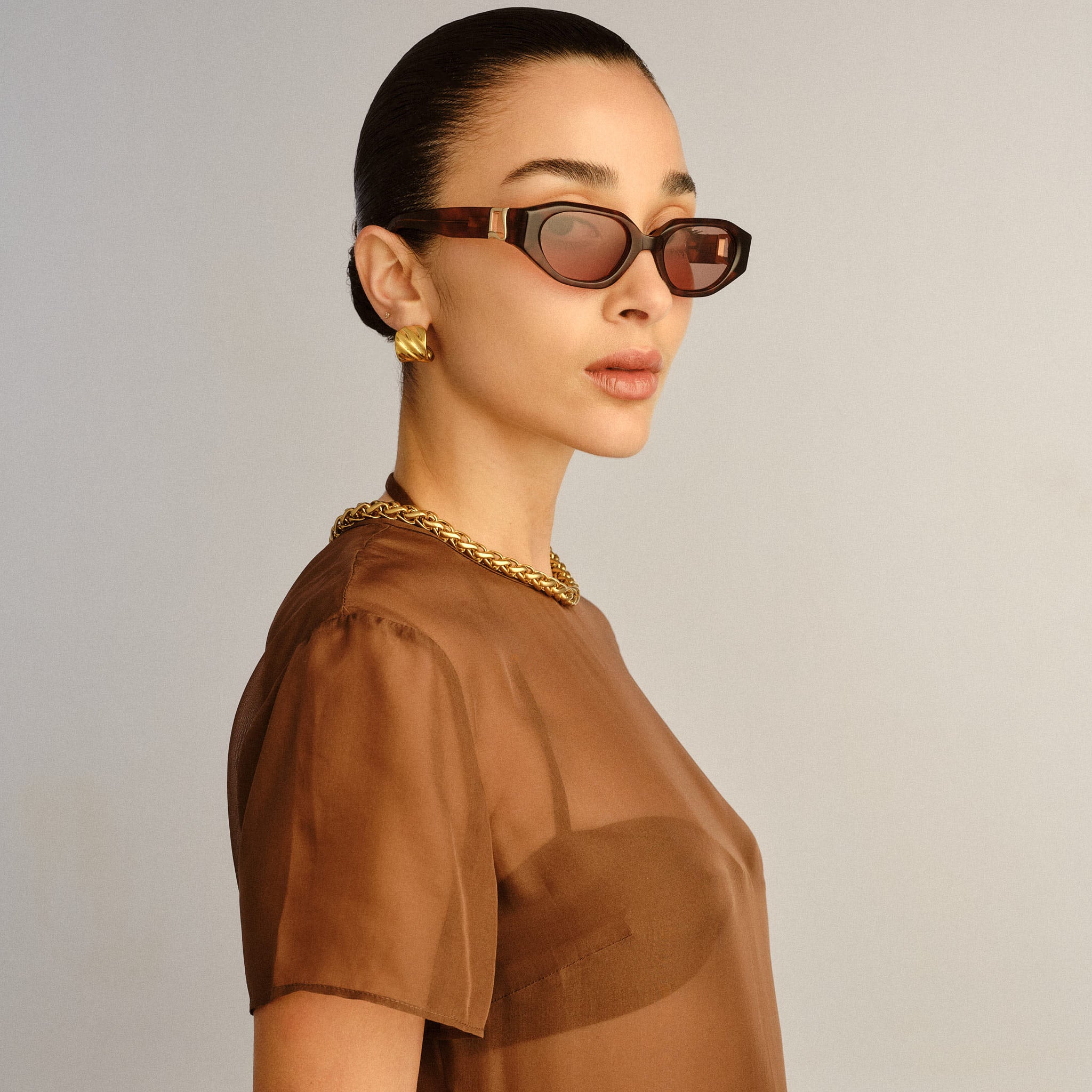 Luv Lou The Freddie Honey Tort Female Oval Sunglasses | Eyewear Index