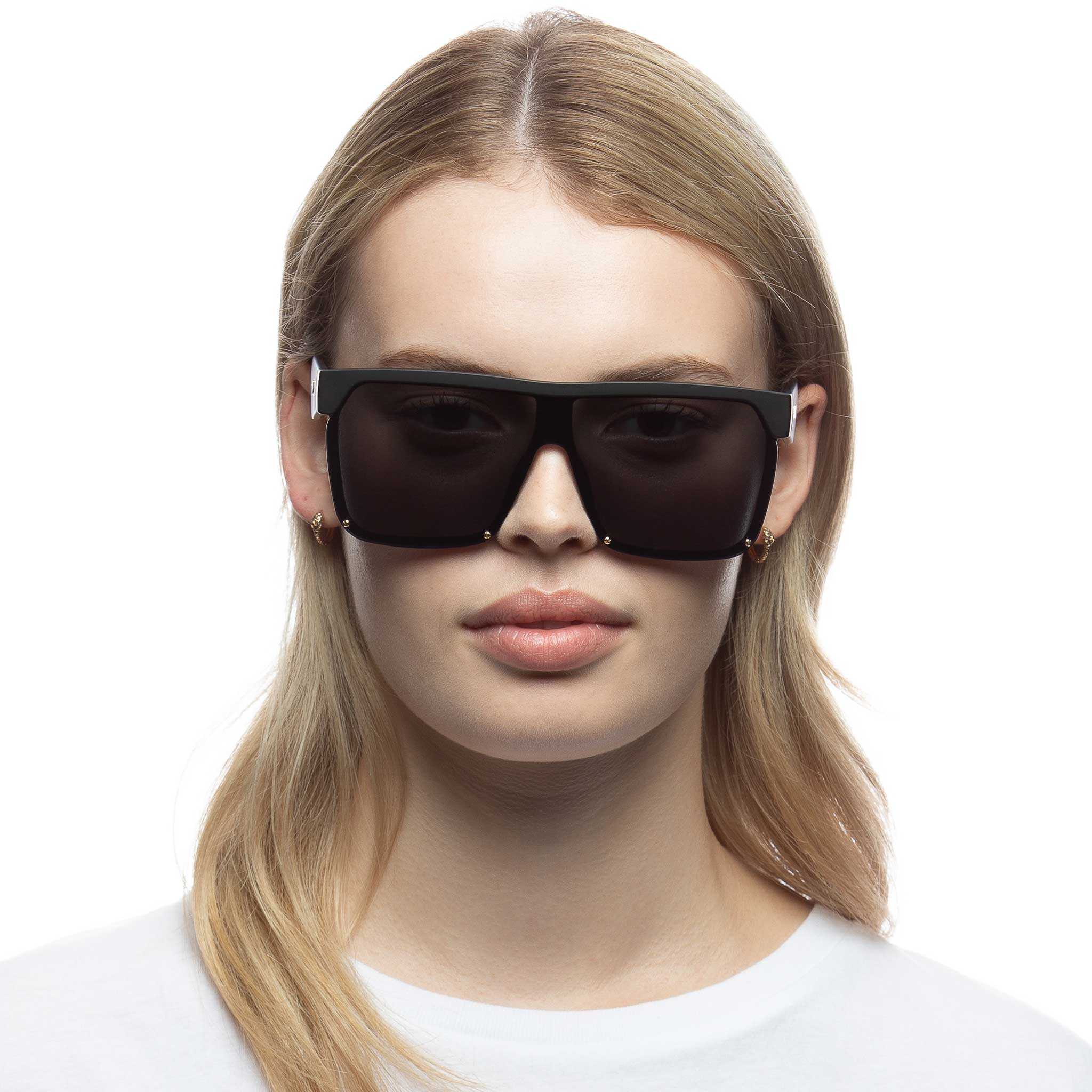 Le Specs Thirstday Matte Black Female Shield Sunglasses | Eyewear Index