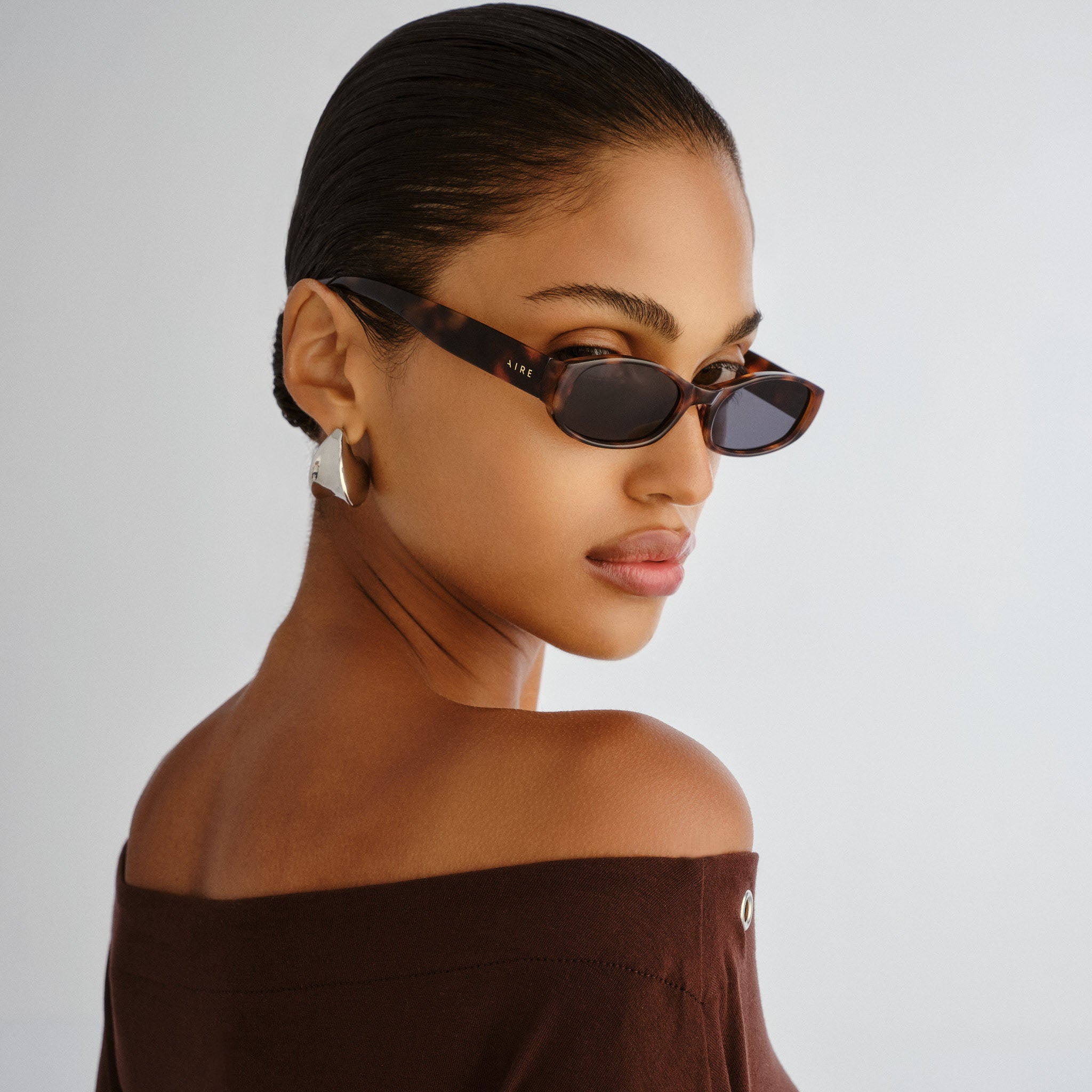 Aire Caellum Dark Tort Uni-Sex Oval Sunglasses | Eyewear Index