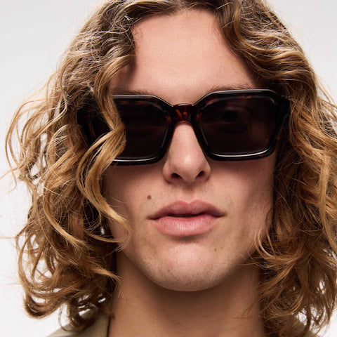 Le Specs Impossible Tokyo Tort Uni-Sex Square Sunglasses | Eyewear Index