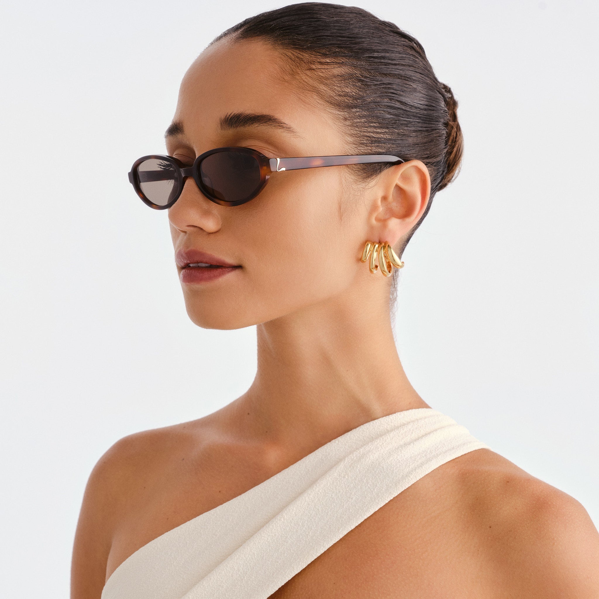Luv Lou The Olive Tort Female Oval Sunglasses | Eyewear Index