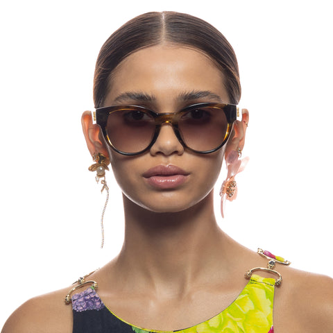 Camilla Sunday In The City Olive Haze Ink Female Round Sunglasses | Eyewear Index