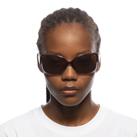 Solarized Oversize 70s Berry Fade Gold Female Rectangle Sunglasses | Eyewear Index