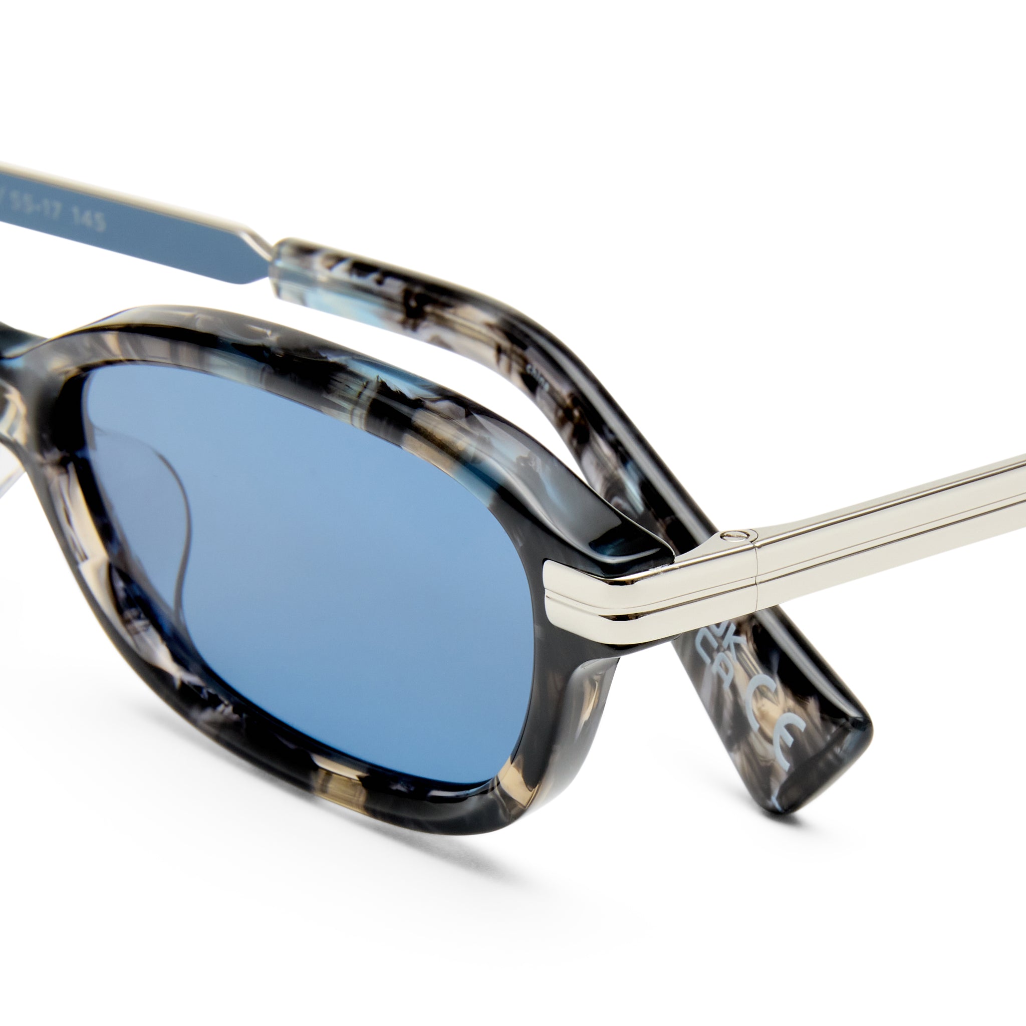 Le Specs Covet Cornflower Tort Female Oval Sunglasses | Eyewear Index