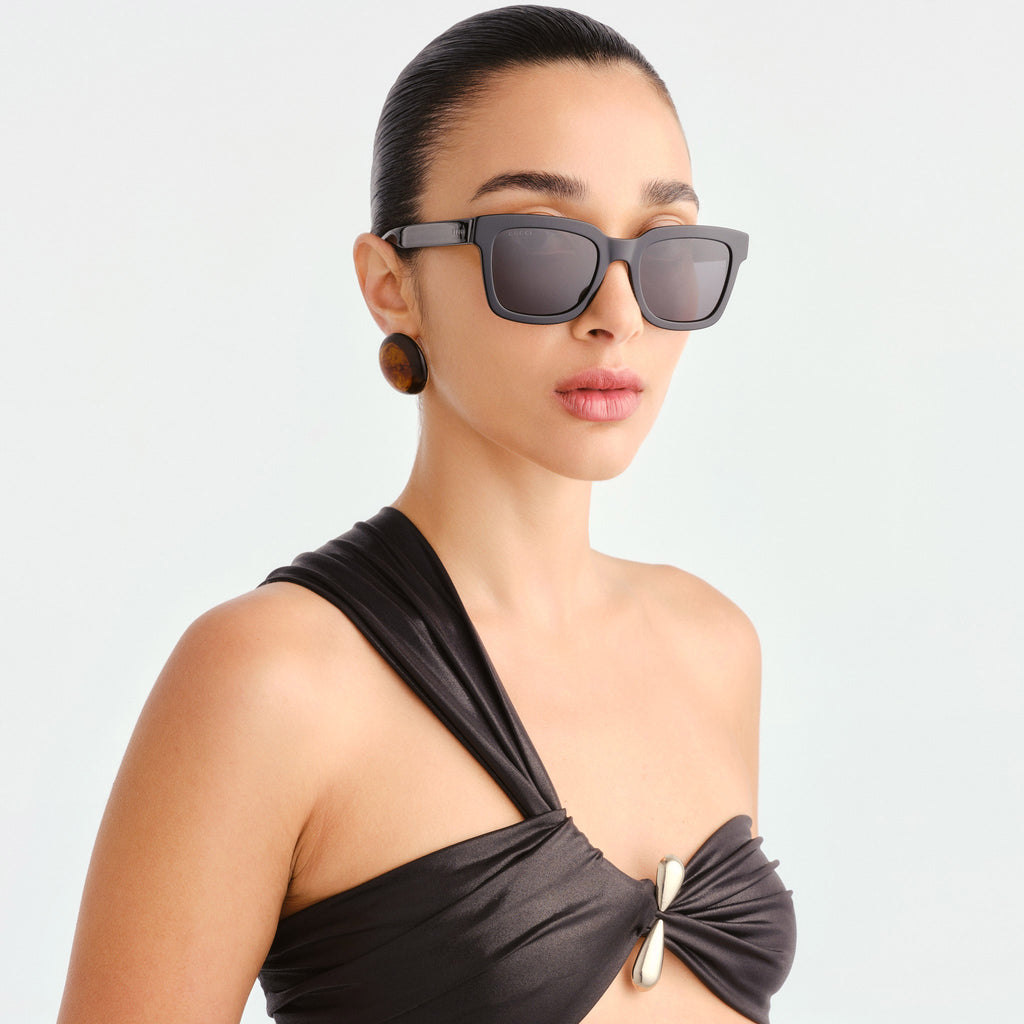 Gucci Gg0001sn Black Male Rectangle Sunglasses | Eyewear Index