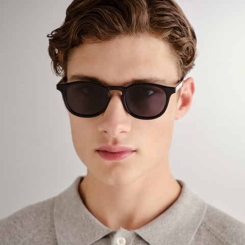 Le Specs Club Royale Black Uni-Sex Round Sunglasses | Eyewear Index