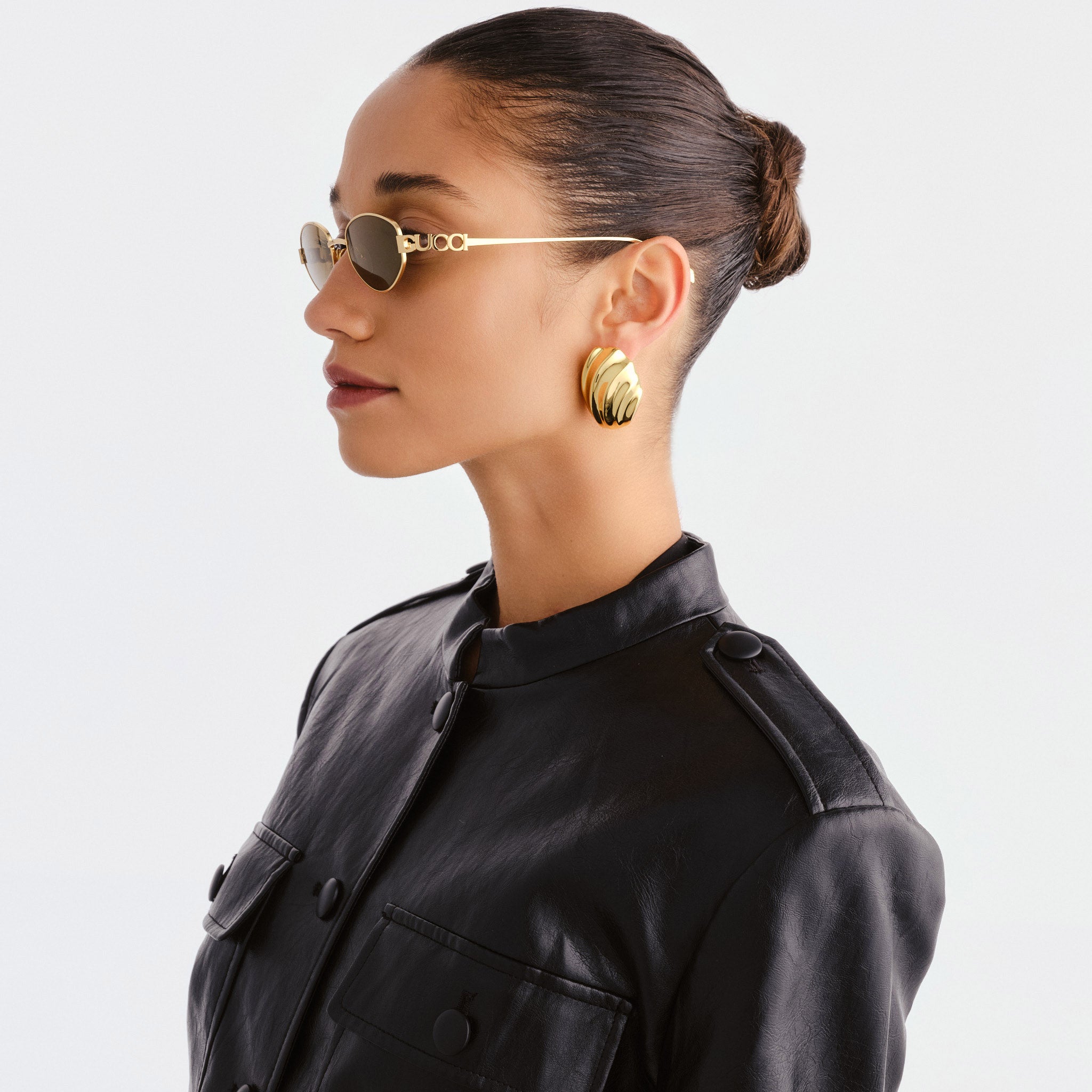 Gucci Gg1935s Gold Female Oval Sunglasses | Eyewear Index