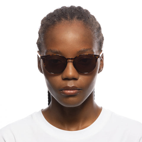 Solarized Classic Round Dark Tort Uni-Sex Round Sunglasses | Eyewear Index