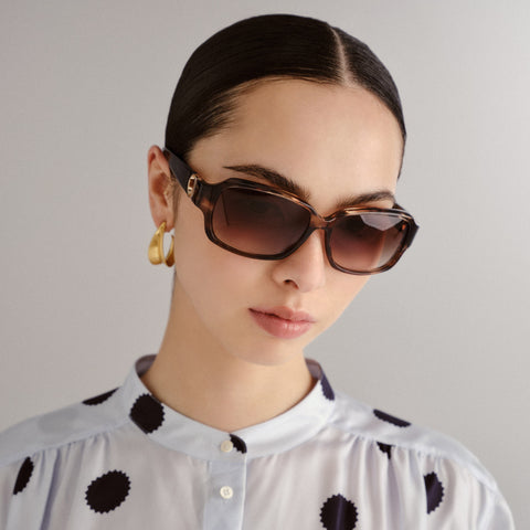 Oroton Everleigh Amber Marble Female Wrap Sunglasses | Eyewear Index