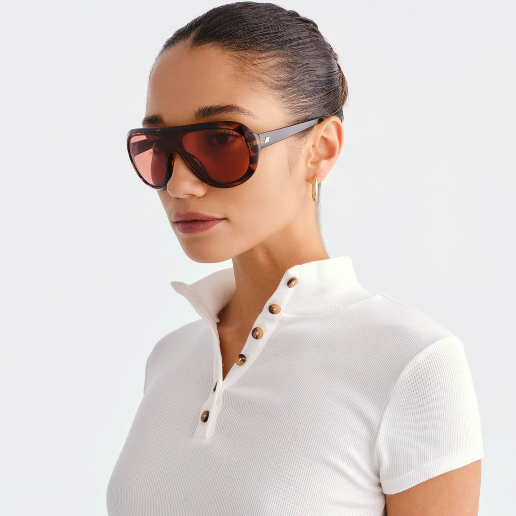Le Specs Obsession Tort Uni-Sex Shield Sunglasses | Eyewear Index