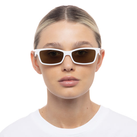 Le Specs Plateaux White Uni-Sex Cat-Eye Sunglasses | Eyewear Index