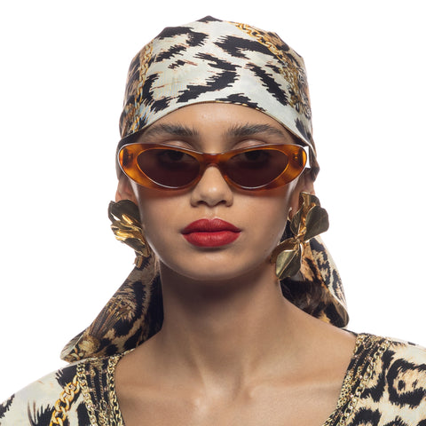 Camilla Champagne Caviar Vintage Tort Female Cat-Eye Sunglasses | Eyewear Index