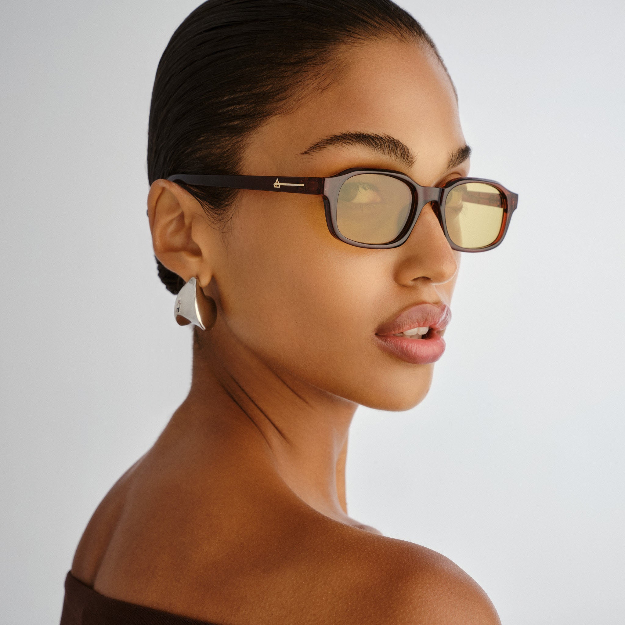 Aire Kinetic Auburn Uni-Sex Rectangle Sunglasses | Eyewear Index