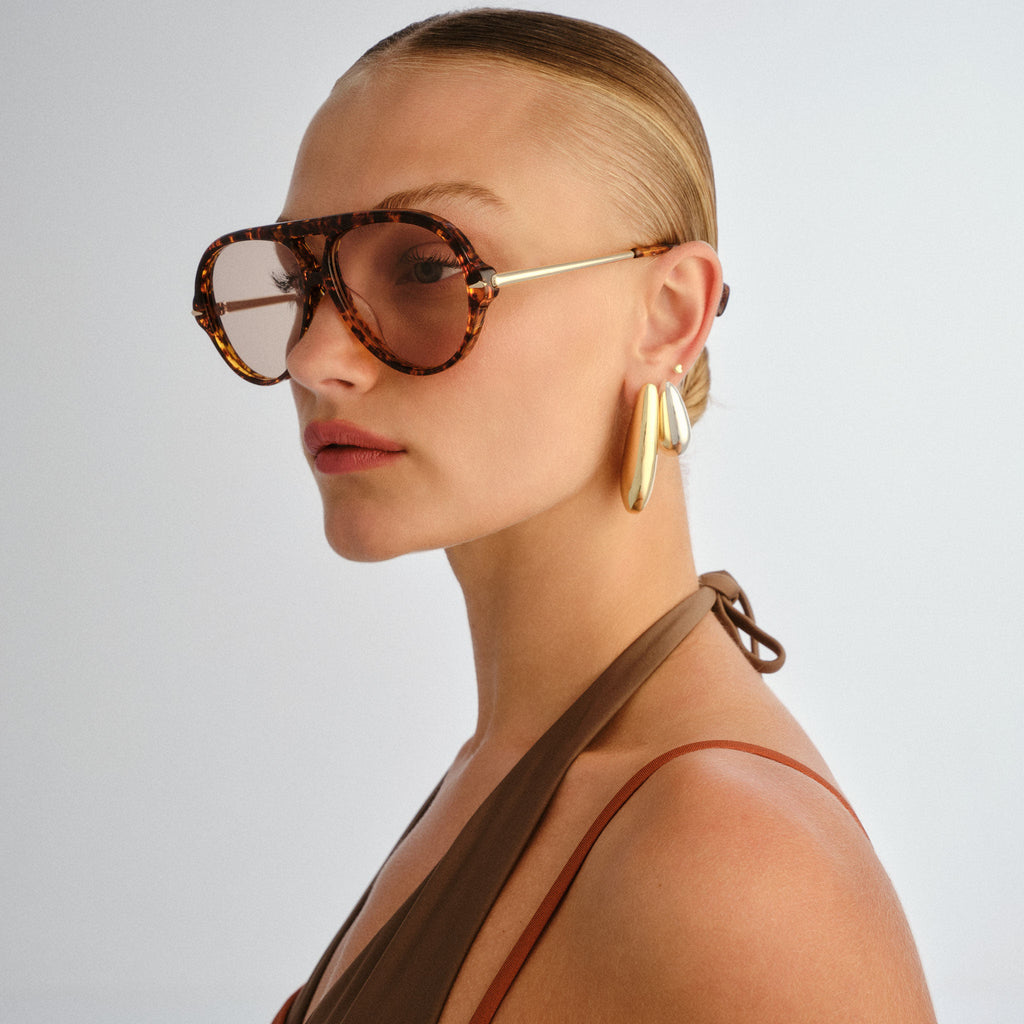 Le Specs Numero Once Mottled Tort Female Aviator Sunglasses | Eyewear Index