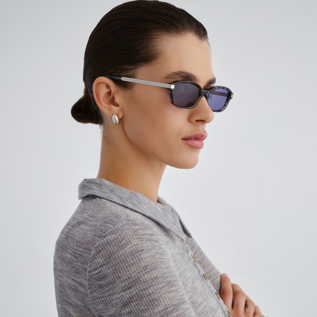 Le Specs Covet Cornflower Tort Female Oval Sunglasses | Eyewear Index