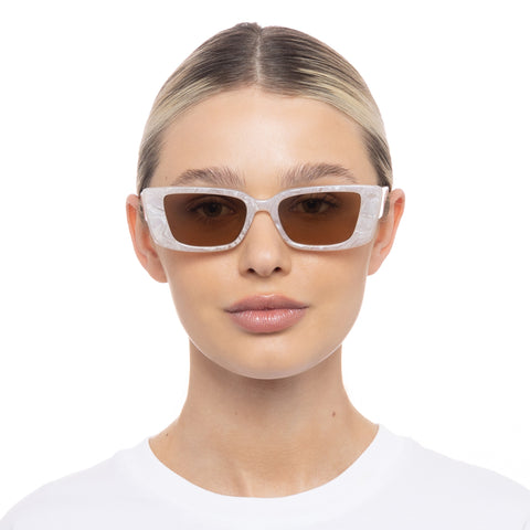 Aire Novae Linen Marble Female Cat-Eye Sunglasses | Eyewear Index