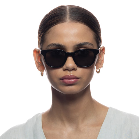 Oroton Female Fallon B Black D-frame Sunglasses