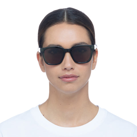 Solarized Uni-sex Modern Classic Khaki D-frame Sunglasses