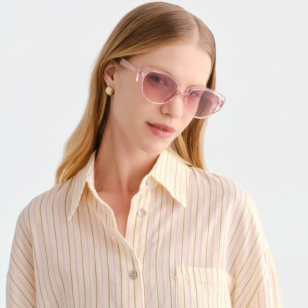 Fiorelli Calista Rose Female Cat-Eye Sunglasses | Eyewear Index