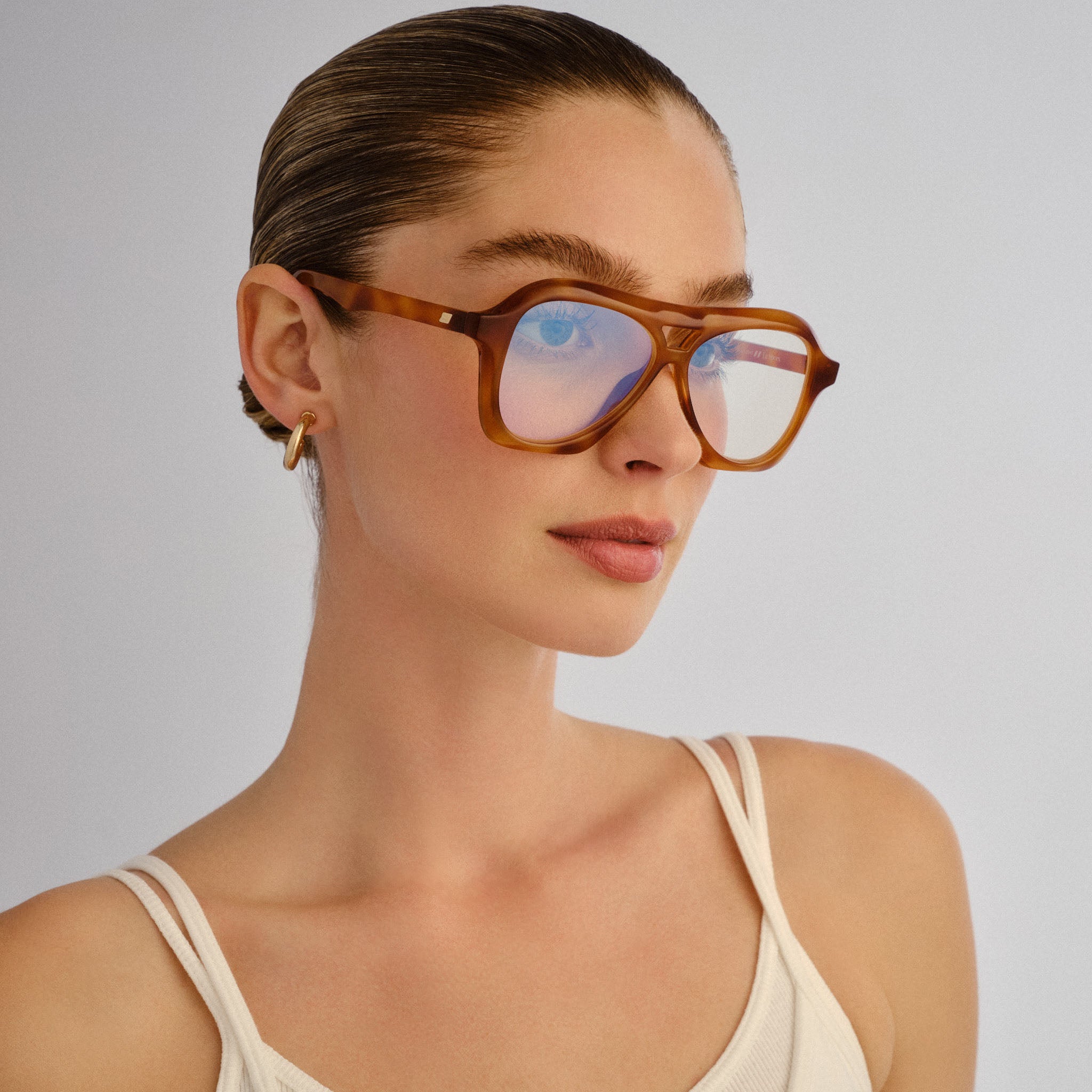 Le Specs Drizzle Vintage Tort Uni-Sex Aviator Blue Light | Eyewear Index