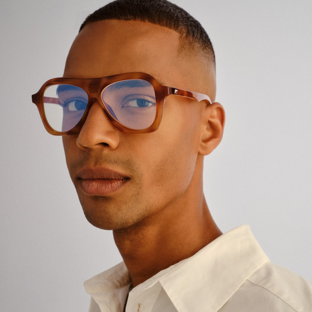 Le Specs Drizzle Vintage Tort Uni-Sex Aviator Blue Light | Eyewear Index