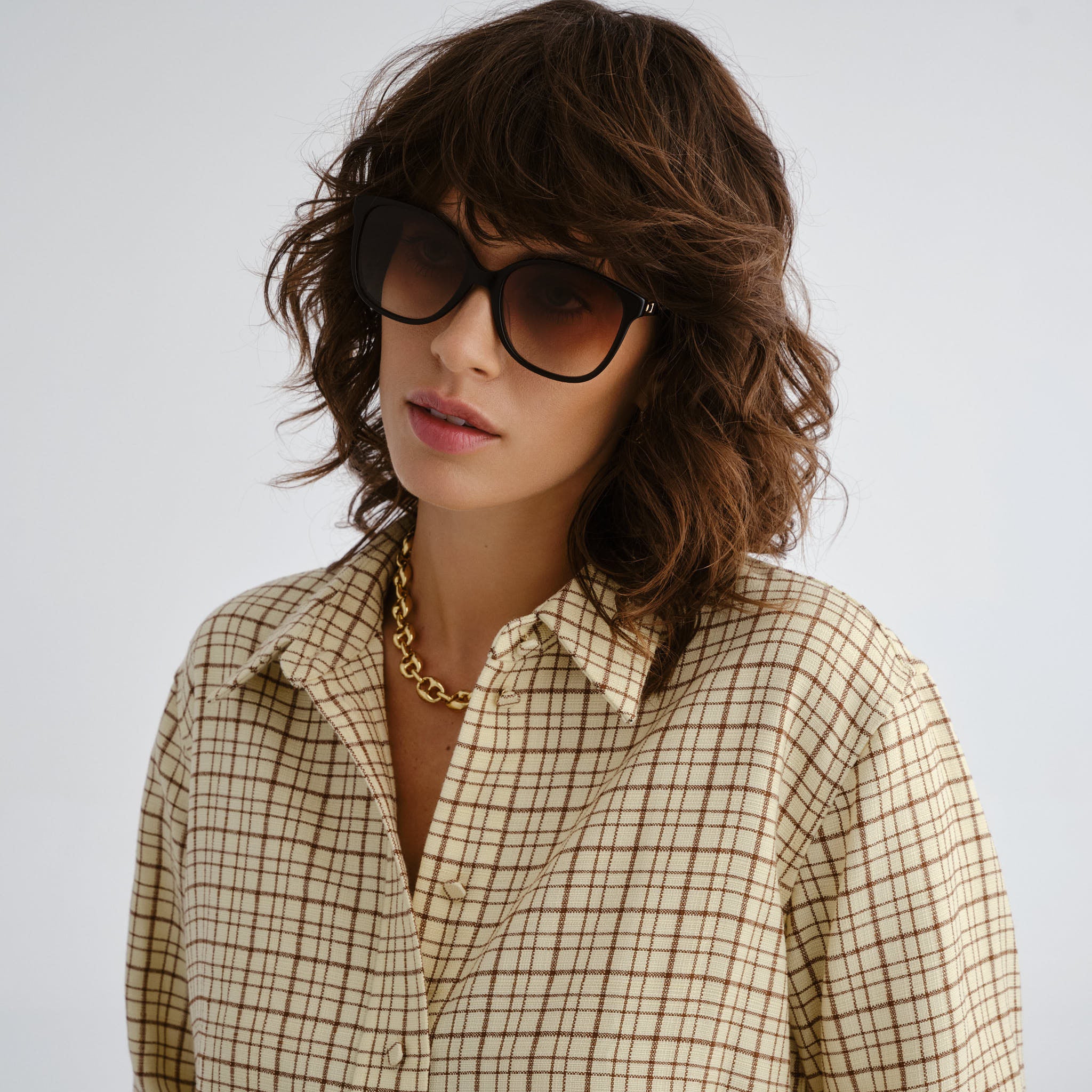 Oroton Vespera Black Female Square Sunglasses | Eyewear Index