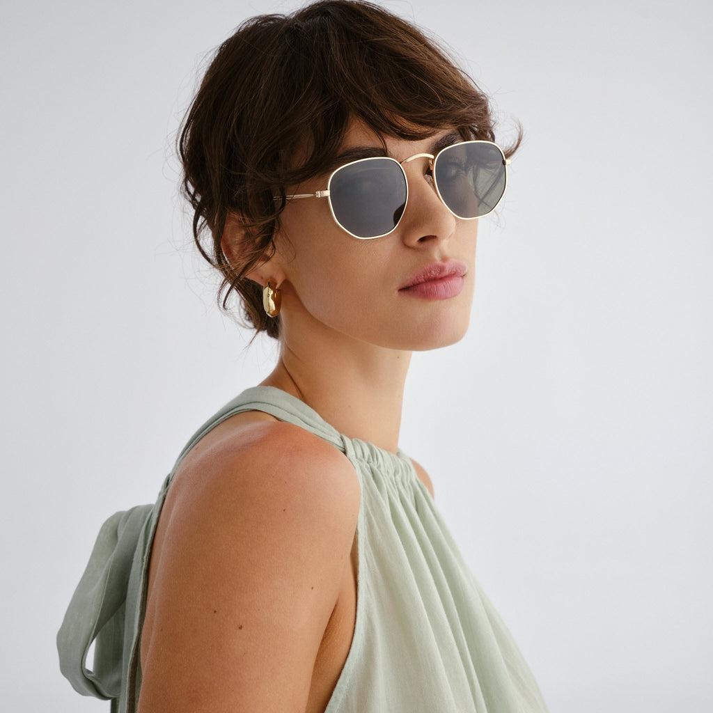 Solarized Hex Metal Gold Uni-Sex Square Sunglasses | Eyewear Index