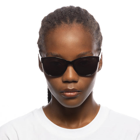 Solarized Glam Cat Black Female Cat-Eye Sunglasses | Eyewear Index