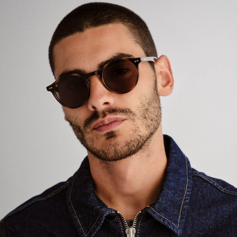 Le Specs Galavant Tort Uni-Sex Round Sunglasses | Eyewear Index