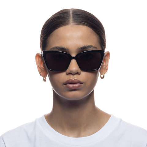 Le Specs Bio-Trap Black Female D-Frame Sunglasses | Eyewear Index