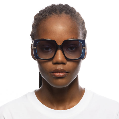 Le Specs Phoenix Ridge Navy Female Square Sunglasses | Eyewear Index