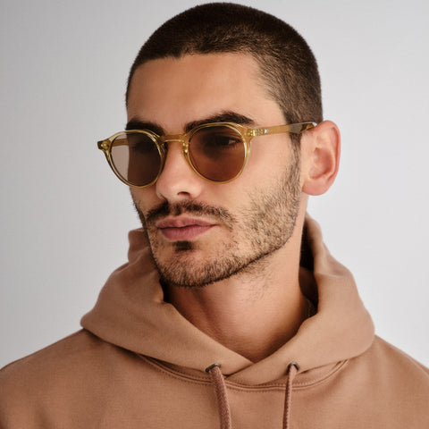 Le Specs Galavant Whiskey Uni-Sex Round Sunglasses | Eyewear Index