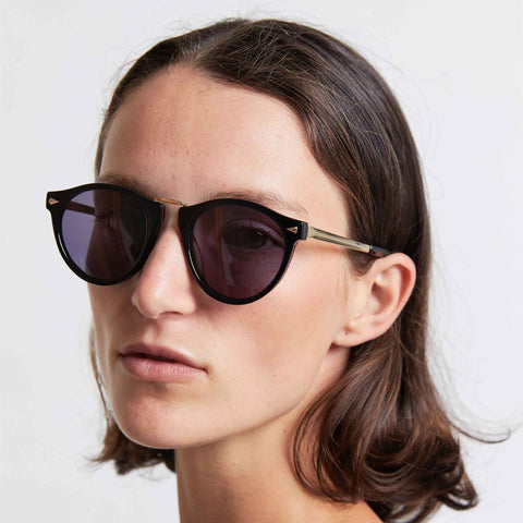 Karen Walker Helter Skelter 22 Black W Gold Uni-Sex Round Sunglasses | Eyewear Index