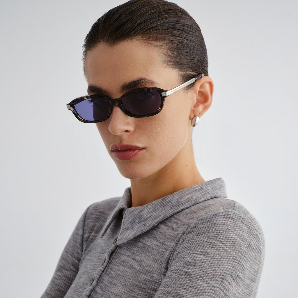 Le Specs Covet Cornflower Tort Female Oval Sunglasses | Eyewear Index