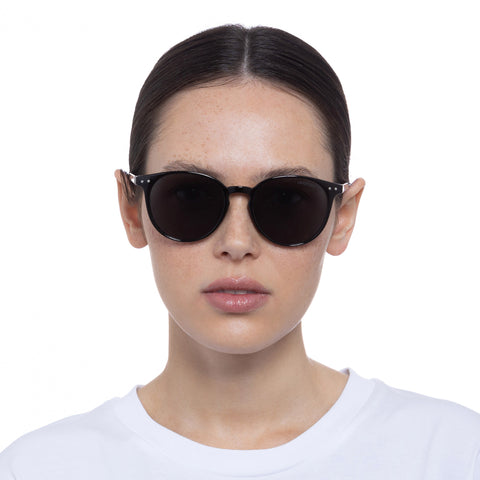 Solarized Classic Round Black Uni-Sex Round Sunglasses | Eyewear Index