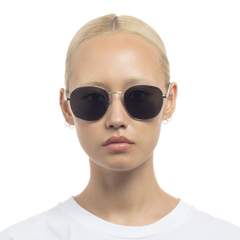 Solarized Round Metal Silver Uni-Sex Round Sunglasses | Eyewear Index