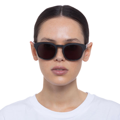 Le Specs Trentadue Scratched Black Uni-Sex Round Sunglasses | Eyewear Index