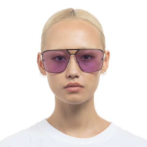 Le Specs Metazoic Bright Gold Female D-Frame Sunglasses | Eyewear Index