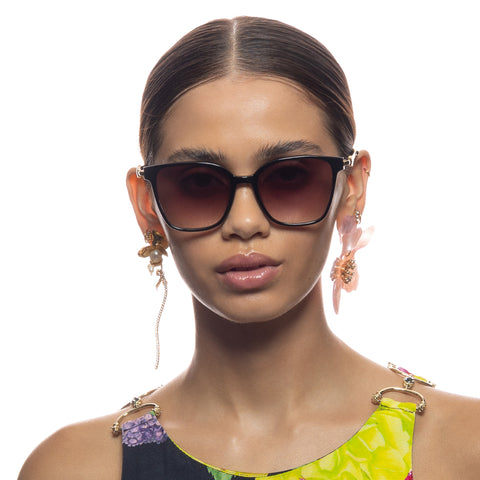 Camilla Night Shows Black Female D-Frame Sunglasses | Eyewear Index